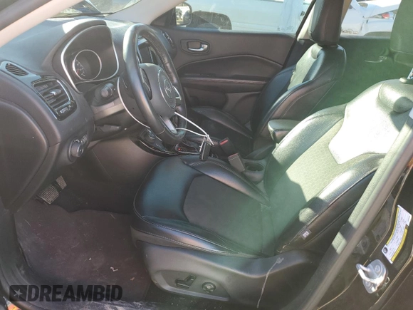 2018 Jeep Compass Altitude with VIN 3C4NJDBBXJT325669, listed as a Copart auction lot 87762825 with 70,738 mi miles and Salvage Title. Bid and sale history available at carsss.com. Image 7.