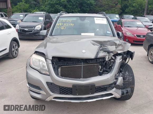 2013 Mercedes-Benz GLK 350 with VIN WDCGG5HB4DF985476, listed as a IAAI auction lot 42257463 with 104,221 mi miles and . Bid and sale history available at DreamBid. Image 6.