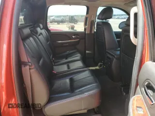 2010 Chevrolet Avalanche LT with VIN 3GNVKFE05AG157345, listed as a Copart auction lot 58083315 with 186,530 mi miles and Salvage title. Bid and sale history available at DreamBid. Image 10.