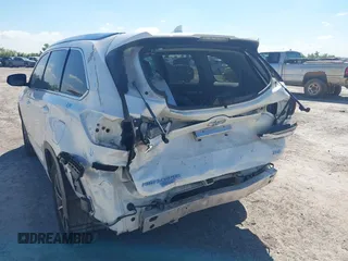 2018 Toyota Highlander SE with VIN 5TDKZRFH8JS548391, listed as a IAAI auction lot 42227742 with 79,782 mi miles and . Bid and sale history available at DreamBid. Image 6.