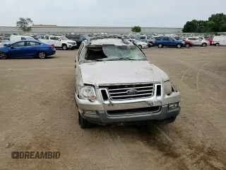2007 Ford Explorer Sport Trac XLT z VIN 1FMEU51807UA22414, wystawiony jako Copart lot #61463125 z przebiegiem 212 871 mil mil oraz Czysty tytuł • Clean title. Historia ofert i sprzedaży dostępna na DreamBid. Obrazek 14.