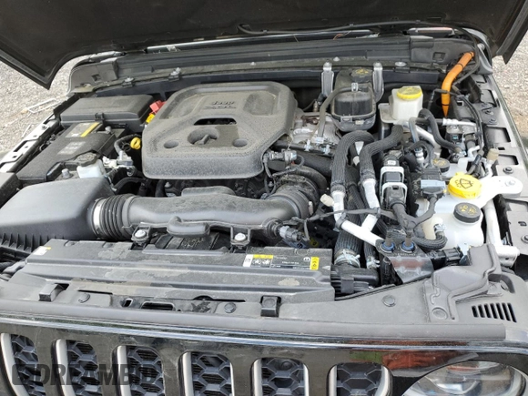 2023 Jeep Wrangler Sahara z VIN 1C4JJXP66PW698724, wystawiony jako Copart lot #55587825 z przebiegiem Nie podano mil oraz Nie do naprawy • Non repairable. Historia ofert i sprzedaży dostępna na DreamBid. Obrazek 12.