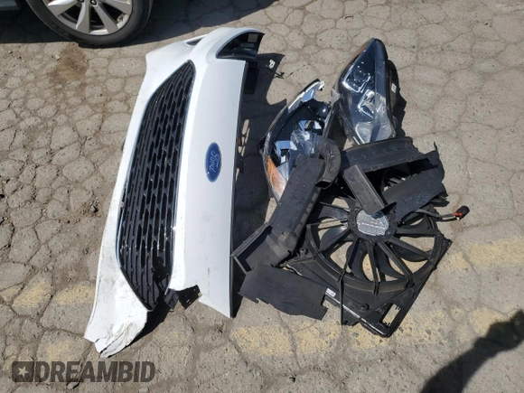 2021 Ford Escape SE with VIN 1FMCU0G66MUA09887, listed as a Copart auction lot 54421145 with 33,707 mi miles and Salvage title. Bid and sale history available at DreamBid. Image 13.