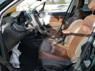 2016 FIAT 500X Trekking Plus с VIN ZFBCFYET2GP345497, выставлен на аукционе Copart как лот 86640434 с пробегом 153 995 миль миль и Списание • Salvage title. История ставок и продаж доступна на DreamBid. Изображение 7.