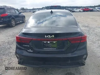 2023 Kia Forte LXS z VIN 3KPF24AD4PE627976, wystawiony jako IAAI lot #41540833 z przebiegiem 18 748 mil mil oraz . Historia ofert i sprzedaży dostępna na DreamBid. Obrazek 16.