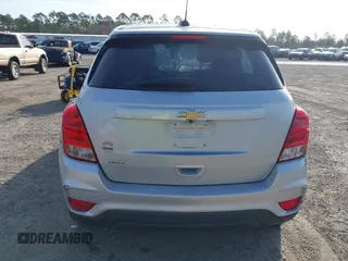 2020 Chevrolet Trax LS with VIN 3GNCJKSB3LL132835, listed as a IAAI auction lot 41724270 with 1 mi miles. Bid and sale history available at carsss.com. Image 16.
