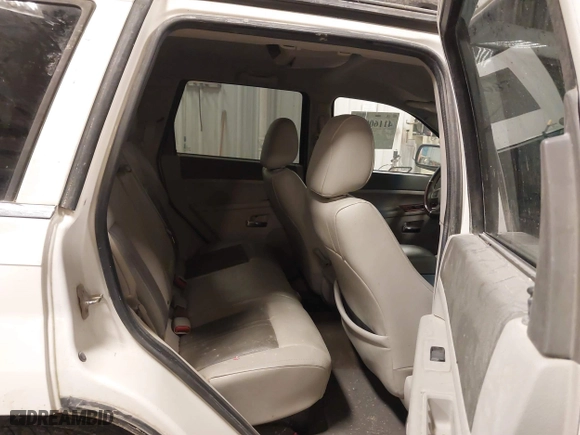 2007 Jeep Grand Cherokee Limited with VIN 1J8HR58P57C532367, listed as a IAAI auction lot 41160987 with 151,544 mi miles. Bid and sale history available at carsss.com. Image 8.