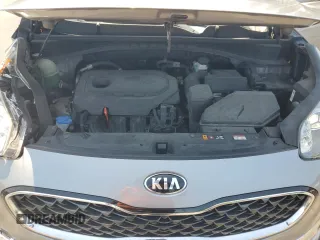 2020 Kia Sportage EX с VIN KNDPN3AC3L7791145, выставлен на аукционе Copart как лот 57281625 с пробегом 84 065 миль миль и Списание • Salvage title. История ставок и продаж доступна на DreamBid. Изображение 12.