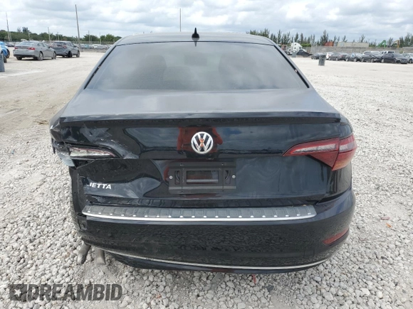 2019 Volkswagen Jetta SEL z VIN 3VWEB7BU8KM217902, wystawiony jako Copart lot #53138135 z przebiegiem 59 985 mil mil oraz Nie do naprawy • Non repairable. Historia ofert i sprzedaży dostępna na DreamBid. Obrazek 6.