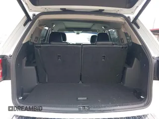 2019 Volkswagen Atlas SEL R-Line with VIN 1V2RR2CA6KC594588, listed as a IAAI auction lot 41686713 with 125,180 mi miles and . Bid and sale history available at DreamBid. Image 8.