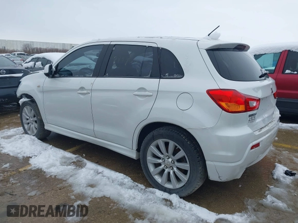 2011 Mitsubishi Outlander Sport SE with VIN JA4AP4AU1BZ005113, listed as a IAAI auction lot 40390111 with 152,712 mi miles. Bid and sale history available at carsss.com. Image 3.