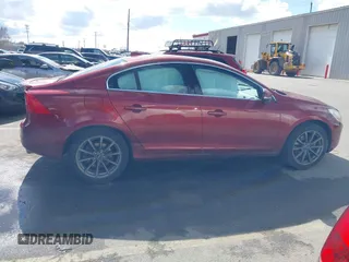 2011 Volvo S60 z VIN YV1902FH4B2013271, wystawiony jako IAAI lot #41706876 z przebiegiem 128 353 mil mil oraz . Historia ofert i sprzedaży dostępna na DreamBid. Obrazek 13.