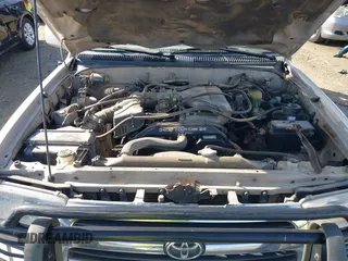 2000 Toyota 4Runner Limited with VIN JT3GN87R4Y0158912, listed as a IAAI auction lot 41130940 with 267,713 mi miles and . Bid and sale history available at DreamBid. Image 10.