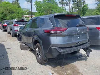 2021 Nissan Rogue S with VIN 5N1AT3AAXMC801894, listed as a IAAI auction lot 42117282 with Not provided miles and . Bid and sale history available at DreamBid. Image 3.