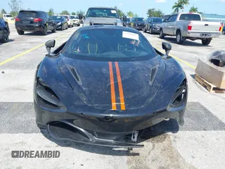 2018 McLaren 720S z VIN SBM14DCA9JW001142, wystawiony jako IAAI lot #42370707 z przebiegiem 15 654 mil mil oraz . Historia ofert i sprzedaży dostępna na DreamBid. Obrazek 12.