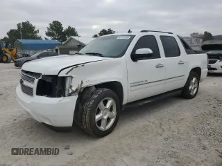 2009 Chevrolet Avalanche LTZ with VIN 3GNFK32099G203830, listed as a Copart auction lot 43719165 with 201,085 mi miles and Clean Title. Bid and sale history available at carsss.com. Image 1.