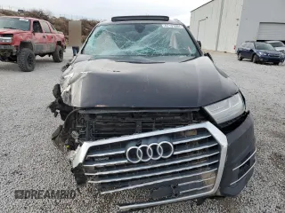 2017 Audi Q7 Premium Plus with VIN WA1LAAF76HD016853, listed as a Copart auction lot 87131584 with 0 mi miles and Salvage Title. Bid and sale history available at carsss.com. Image 5.