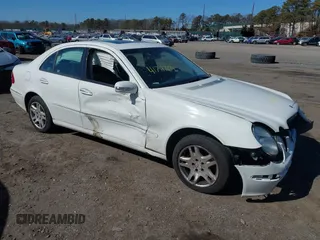 2003 Mercedes-Benz E 320 z VIN WDBUF65JX3A343240, wystawiony jako IAAI lot #41711764 z przebiegiem 128 795 mil mil oraz . Historia ofert i sprzedaży dostępna na DreamBid. Obrazek 1.