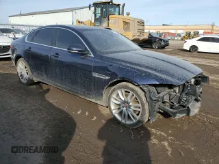 2016 Jaguar XF 35t Prestige z VIN SAJBK4BV2GCY18133, wystawiony jako Copart lot #46502435 z przebiegiem 149 635 mil mil oraz Czysty tytuł • Clean title. Historia ofert i sprzedaży dostępna na DreamBid. Obrazek 4.