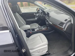 2018 Audi Q5 Premium Plus with VIN WA1BNAFY8J2224078, listed as a Copart auction lot 53841865 with 39,425 mi miles and Salvage Title. Bid and sale history available at carsss.com. Image 5.