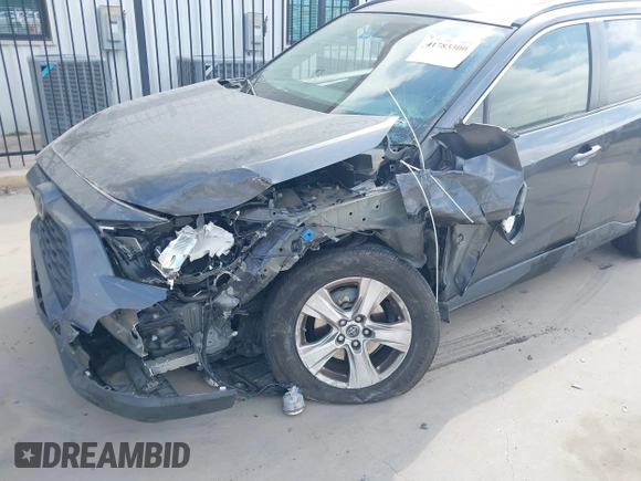 2019 Toyota RAV4 XLE with VIN JTMW1RFV8KD034763, listed as a IAAI auction lot 41783300 with 78,925 mi miles. Bid and sale history available at carsss.com. Image 6.