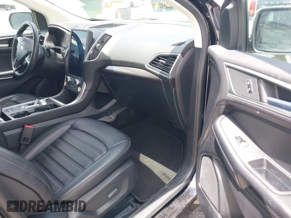 2024 Ford Edge SEL z VIN 2FMPK4J97RBA94298, wystawiony jako IAAI lot #42438544 z przebiegiem 39 589 mil mil oraz . Historia ofert i sprzedaży dostępna na DreamBid. Obrazek 5.