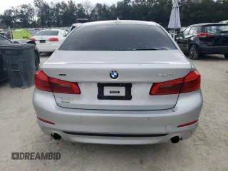 2018 BMW 5 Series 530i xDrive with VIN WBAJA7C59JG907384, listed as a Copart auction lot 43800145 with 95,961 mi miles and Salvage Title. Bid and sale history available at carsss.com. Image 6.