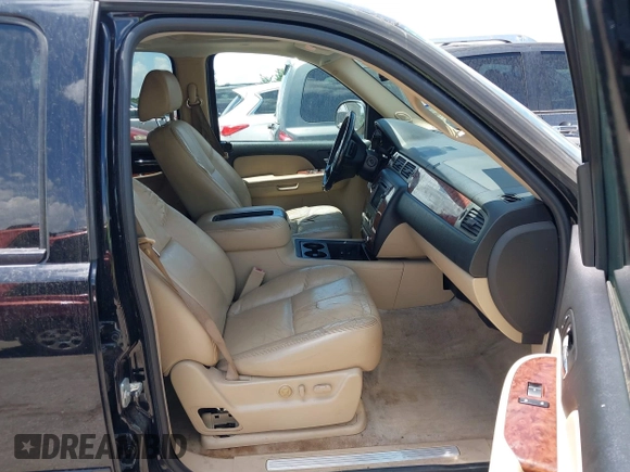 2007 Chevrolet Suburban LT with VIN 3GNFC16057G132960, listed as a IAAI auction lot 42565959 with 144,332 mi miles and . Bid and sale history available at DreamBid. Image 5.