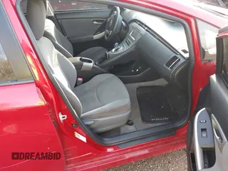 2013 Toyota Prius One z VIN JTDKN3DUXD5696576, wystawiony jako IAAI lot #41951859 z przebiegiem 181 795 mil mil oraz . Historia ofert i sprzedaży dostępna na DreamBid. Obrazek 5.