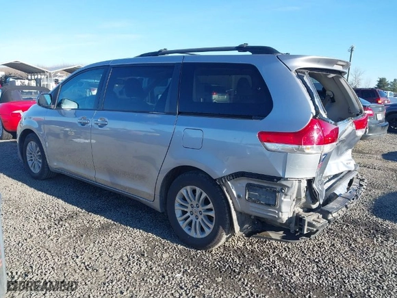 2012 Toyota Sienna XLE AAS with VIN 5TDYK3DC3CS240213, listed as a IAAI auction lot 41522822 with 147,903 mi miles. Bid and sale history available at carsss.com. Image 3.