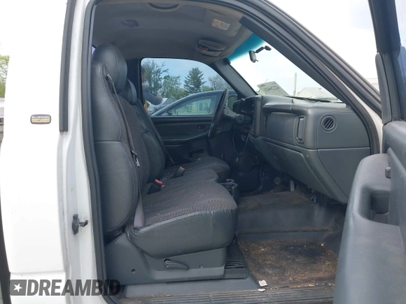 2002 Chevrolet Silverado 1500 Commercial with VIN 1GCEC14W92Z169630, listed as a IAAI auction lot 42226421 with 240,032 mi miles and . Bid and sale history available at DreamBid. Image 5.