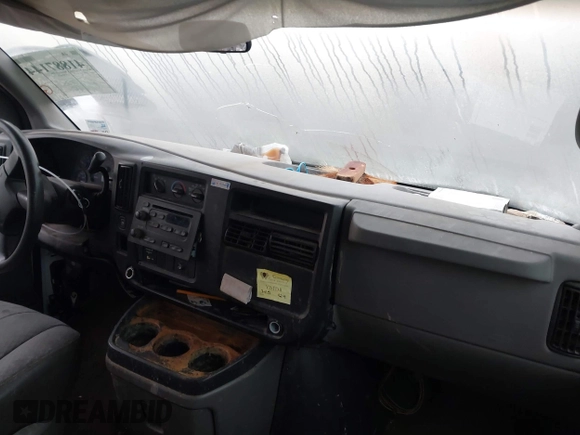 2007 Chevrolet Express Passenger с VIN 1GAHG39UX71162351, выставлен на аукционе IAAI как лот 41887144 с пробегом 353 473 миль миль и . История ставок и продаж доступна на DreamBid. Изображение 5.