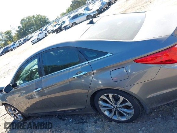 2013 Hyundai Sonata Limited with VIN 5NPEC4AB5DH640167, listed as a IAAI auction lot 40609887 with 93,611 mi miles and . Bid and sale history available at DreamBid. Image 14.