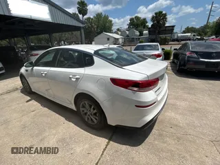 2019 Kia Optima LX with VIN 5XXGT4L35KG358523, listed as a Copart auction lot 55099505 with 114,034 mi miles and Clean Title. Bid and sale history available at carsss.com. Image 3.