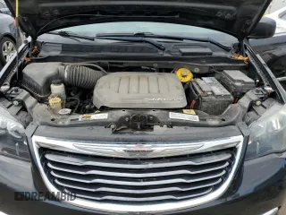 2014 Chrysler Town & Country S with VIN 2C4RC1HG6ER361073, listed as a Copart auction lot 55786985 with 258,233 mi miles and Clean Title. Bid and sale history available at DreamBid. Image 12.