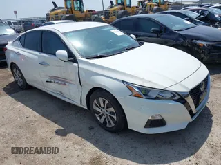 2019 Nissan Altima 2.5 S with VIN 1N4BL4BV6KC196632, listed as a IAAI auction lot 41914605 with 106,597 mi miles. Bid and sale history available at carsss.com. Image 1.