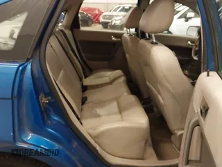 2010 Ford Focus SEL with VIN 1FAHP3HN0AW231260, listed as a IAAI auction lot 41783407 with 204,528 mi miles. Bid and sale history available at carsss.com. Image 8.