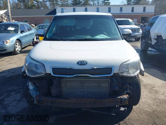 2014 Kia Soul with VIN KNDJN2A2XE7065325, listed as a IAAI auction lot 41751585 with 161,937 mi miles. Bid and sale history available at carsss.com. Image 6.