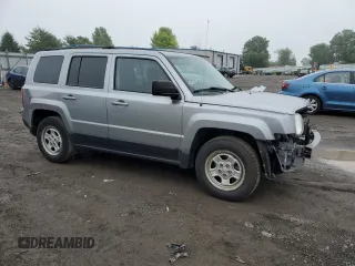 2017 Jeep Patriot Sport SE z VIN 1C4NJPBA7HD145705, wystawiony jako Copart lot #60954225 z przebiegiem 98 605 mil mil oraz Szkoda całkowita • Salvage title. Historia ofert i sprzedaży dostępna na DreamBid. Obrazek 4.