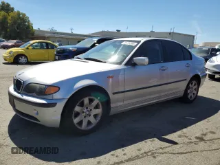 2003 BMW 3 Series 325xi with VIN WBAEU334X3PM52282, listed as a Copart auction lot 70774594 with 141,113 mi miles and Salvage Title. Bid and sale history available at carsss.com. Image 1.