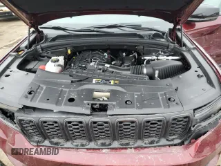 2025 Jeep Grand Cherokee Laredo with VIN 1C4RJHAG3SC274891, listed as a Copart auction lot 86952254 with 1,392 mi miles and Salvage Title. Bid and sale history available at DreamBid. Image 13.