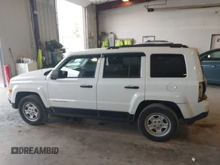 2016 Jeep Patriot Sport with VIN 1C4NJPBA4GD809148, listed as a IAAI auction lot 42278314 with 120,374 mi miles and . Bid and sale history available at DreamBid. Image 14.