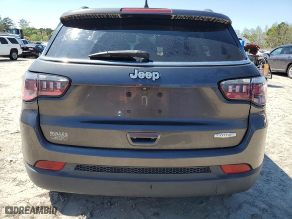 2019 Jeep Compass Latitude with VIN 3C4NJCBB1KT855704, listed as a Copart auction lot 52249505 with 60,807 mi miles and Salvage Title. Bid and sale history available at carsss.com. Image 6.