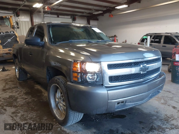 2007 Chevrolet Silverado 1500 Work Truck with VIN 2GCEC19C771599896, listed as a IAAI auction lot 41992728 with 215,375 mi miles and . Bid and sale history available at DreamBid. Image 1.