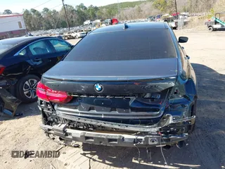 2017 BMW 7 Series 740i z VIN WBA7E2C57HG739465, wystawiony jako IAAI lot #41764778 z przebiegiem 84 814 mil mil oraz . Historia ofert i sprzedaży dostępna na DreamBid. Obrazek 17.