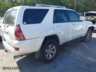 2005 Toyota 4Runner SR5 with VIN JTEZU14RX50045069, listed as a IAAI auction lot 41988273 with 245,152 mi miles. Bid and sale history available at carsss.com. Image 4.