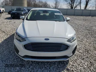 2019 Ford Fusion Hybrid SE with VIN 3FA6P0LU0KR188144, listed as a Copart auction lot 53237005 with 130,833 mi miles and Clean Title. Bid and sale history available at carsss.com. Image 5.