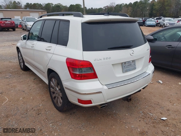 2012 Mercedes-Benz GLK-Class GLK 350 with VIN WDCGG8HB9CF829305, listed as a IAAI auction lot 40763290 with 111,239 mi miles. Bid and sale history available at carsss.com. Image 3.