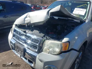 2009 Ford Escape Limited with VIN 1FMCU94G49KA42830, listed as a IAAI auction lot 41815033 with 91,952 mi miles. Bid and sale history available at carsss.com. Image 6.