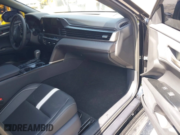 2025 Toyota Camry LE with VIN 4T1DAACK8SU125496, listed as a IAAI auction lot 42206200 with 937 mi miles and . Bid and sale history available at DreamBid. Image 5.